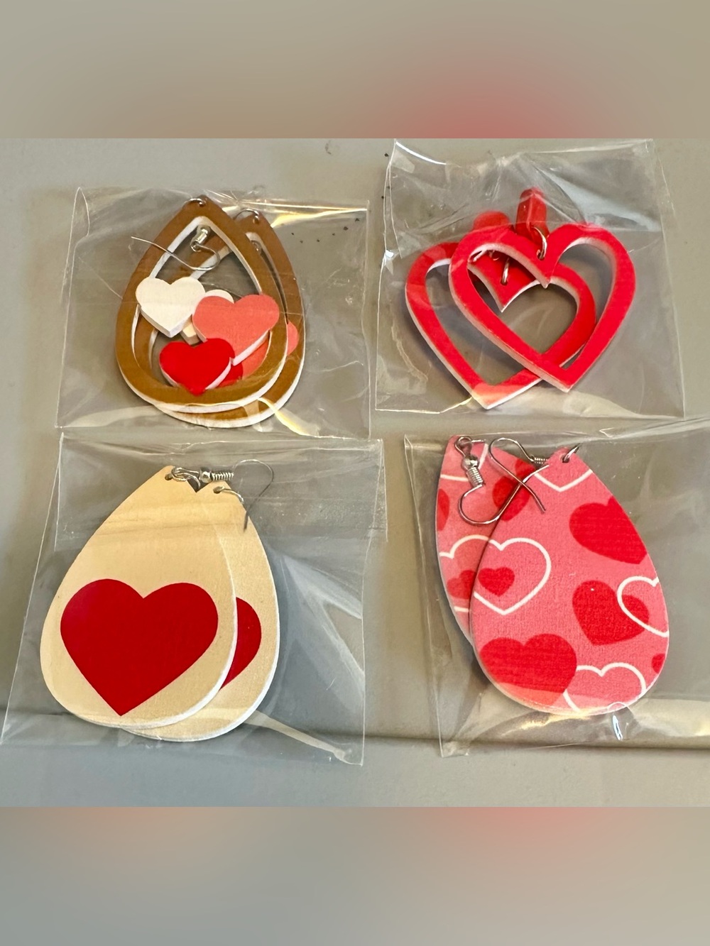 Heart-Themed Wood Earrings Set - Red & Pink